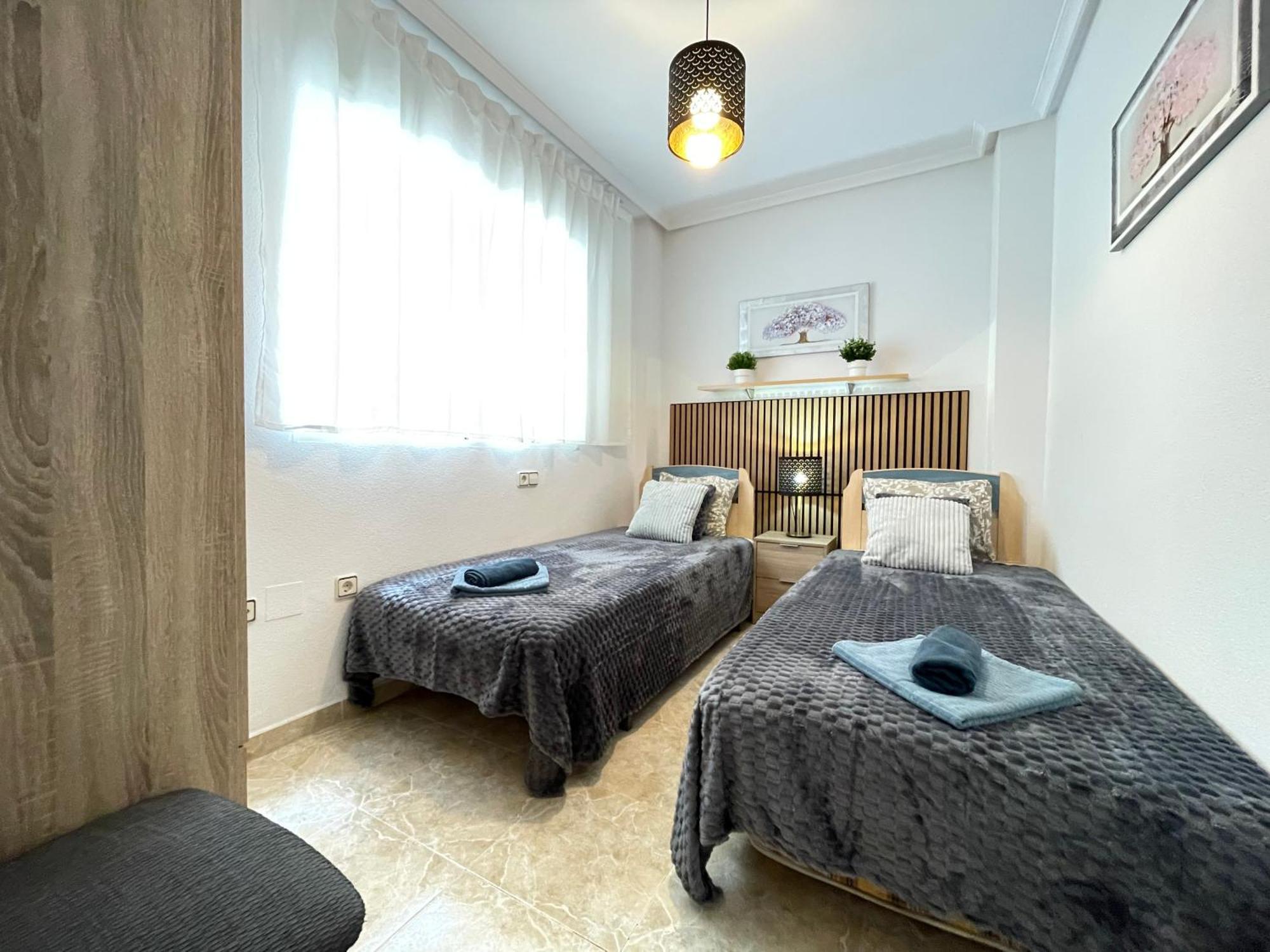 Superior La Playa! 3 Bedrooms! 2 Baths! Air Condition! Side Sea View! Torrevieja Exterior foto